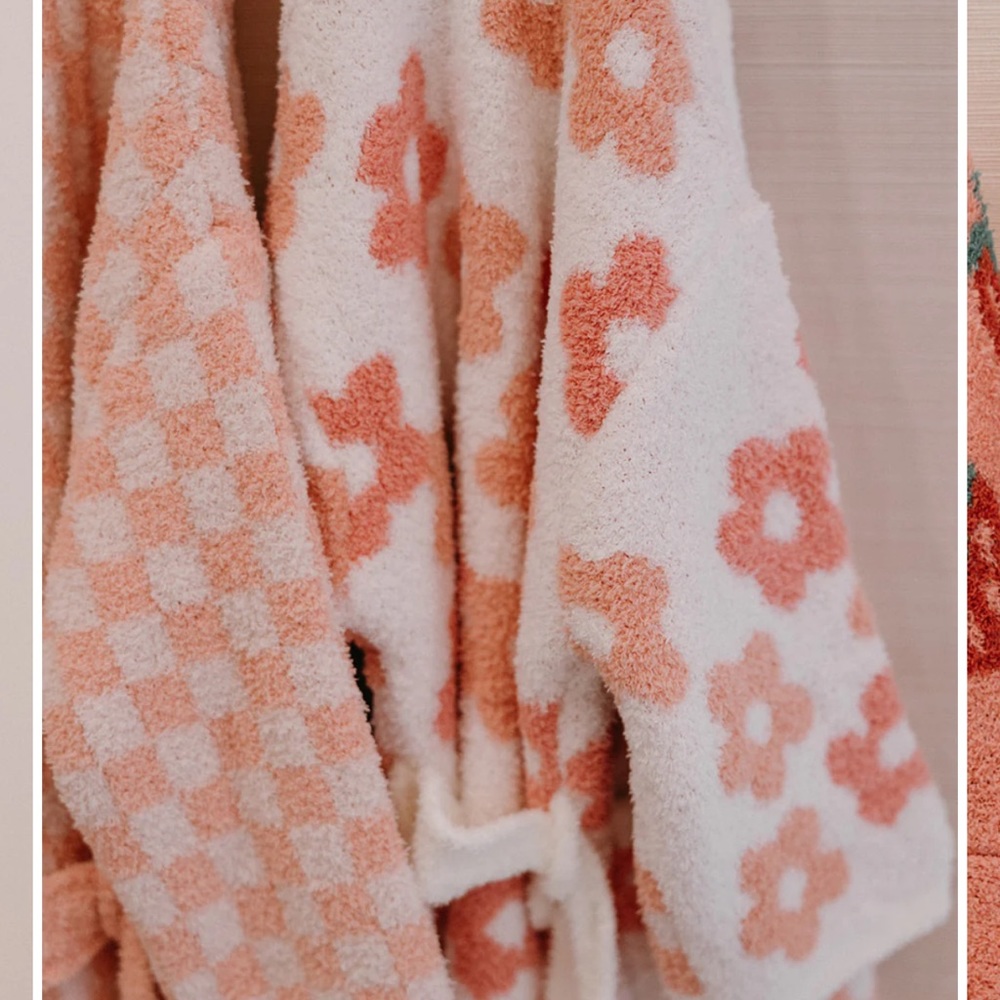 Styled collection X Madi Nelson robe in L/XL